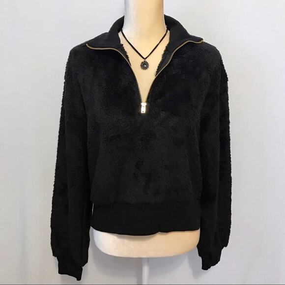 Material Girl Active NWT Faux Fur Top Women M - Picture 6 of 12